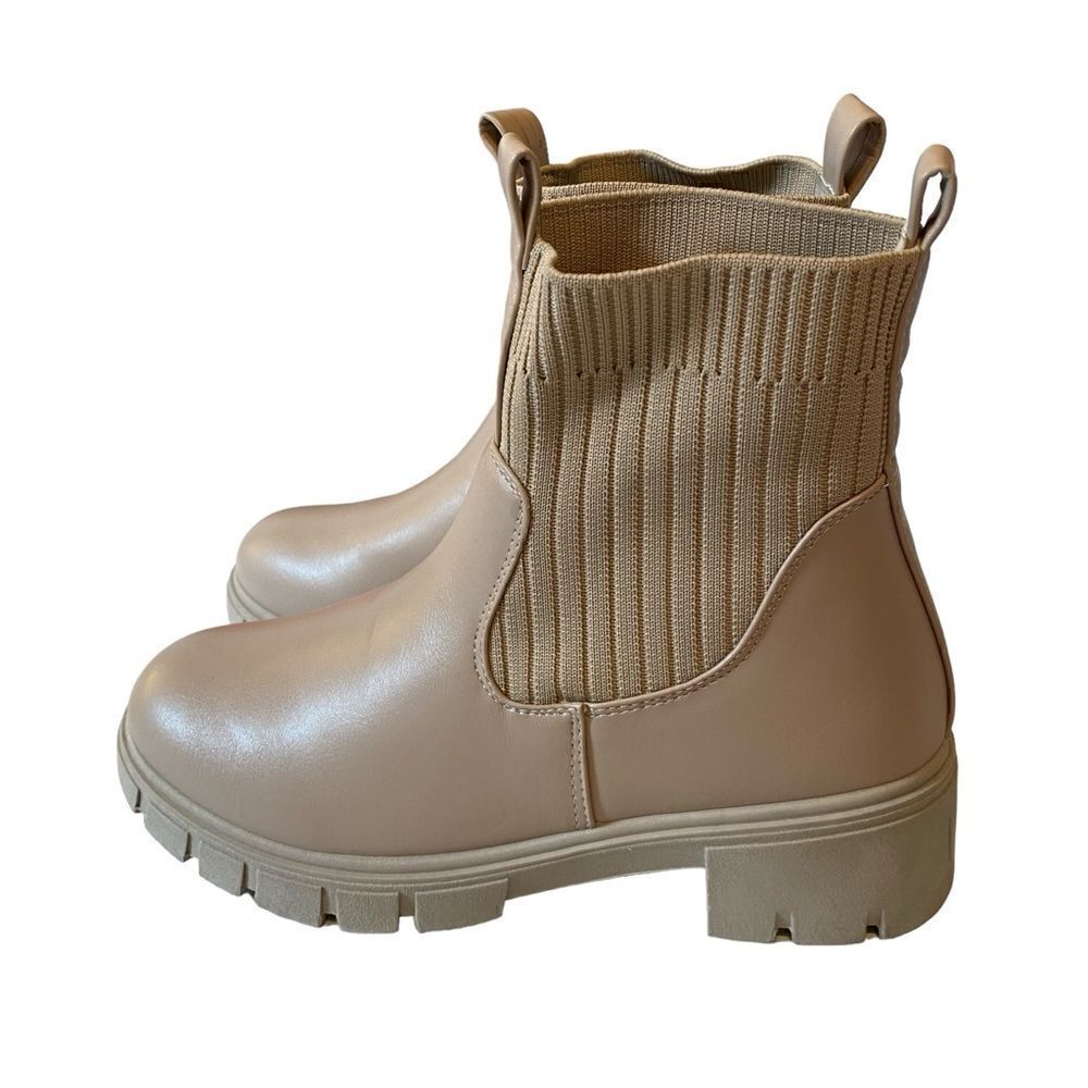 Wanted “Lightening” Beautiful Beige Heeled Ankle Boots in Ladies Sz. 8M